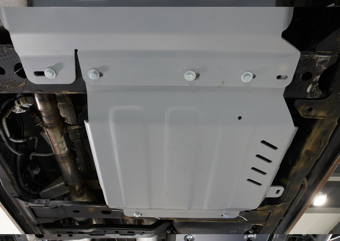 Aluminium Transfer Case Skid Plate – Nissan Navara (2005–On) / Pathfinder (2005–2014) / Mercedes-Benz X-Class (2018–Present)