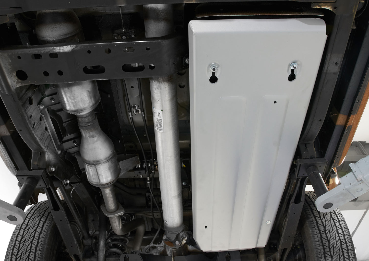 Aluminium Fuel Tank Skid Plate – Nissan Navara (2005–2020) / Pathfinder (2005–2014)
